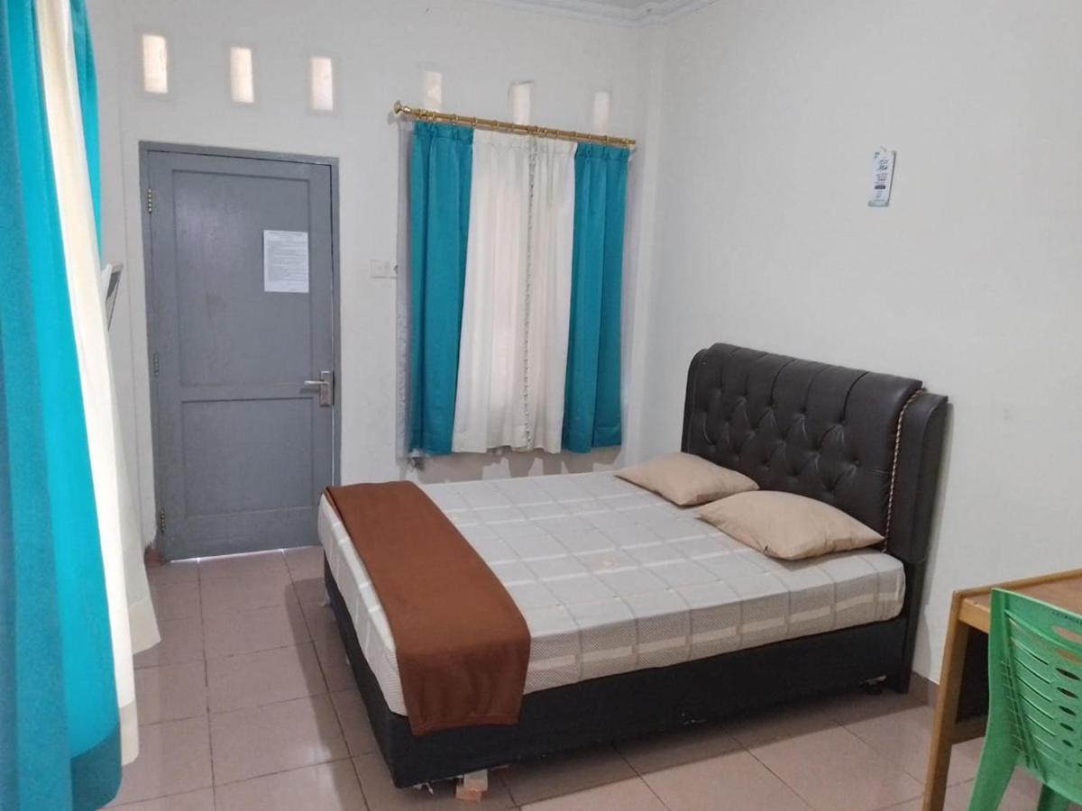 Penginapan Syariah Parit  Exteriör bild
